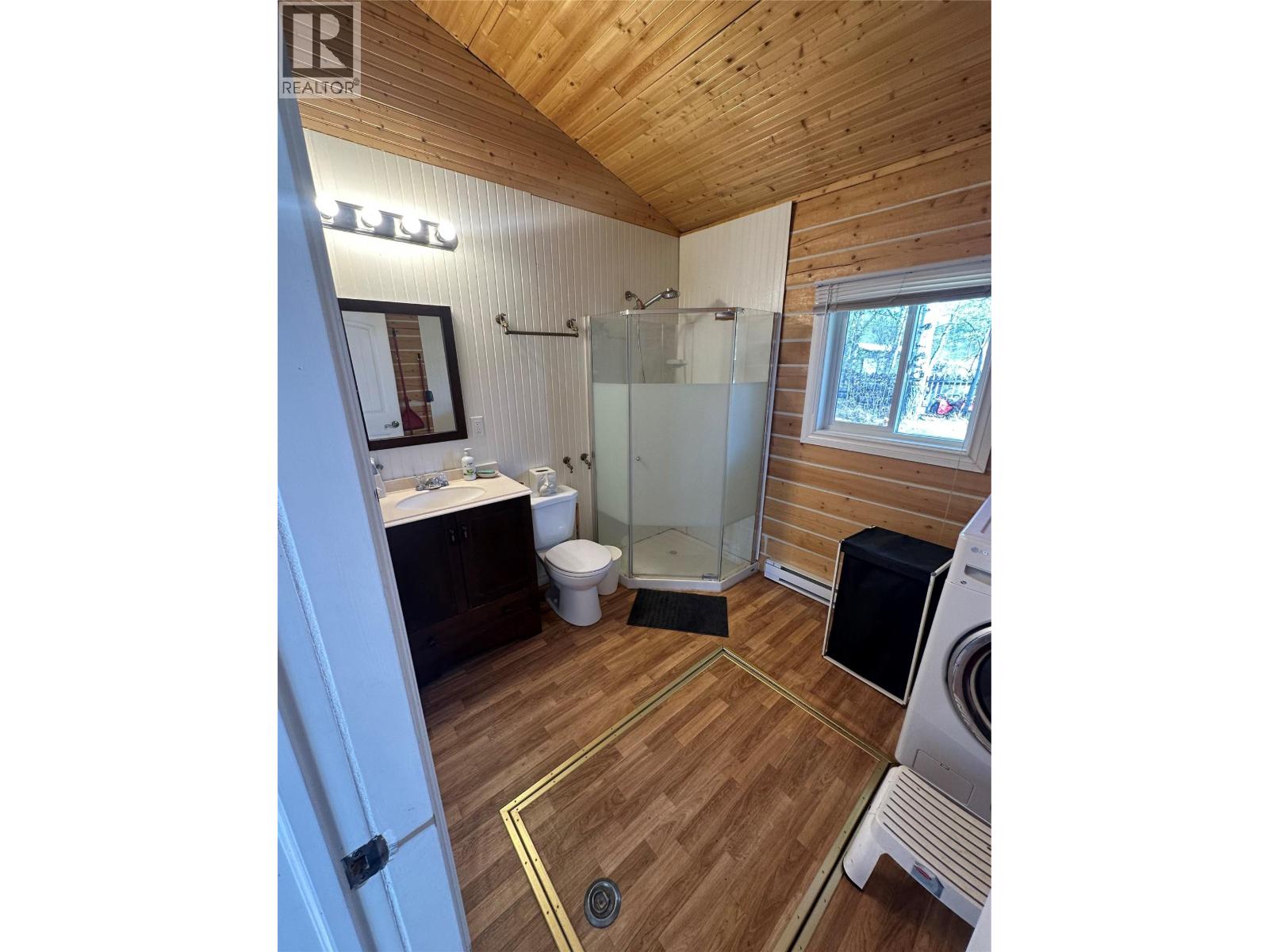 9308 West Middlemiss Road, Chetwynd, British Columbia  V0C 1J0 - Photo 8 - 10385568