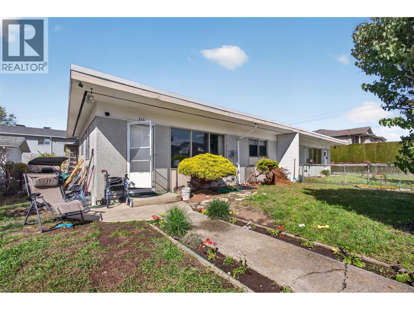 714 Patterson Avenue, Kelowna, British Columbia  V1Y 5C8 - Photo 4 - 10384211