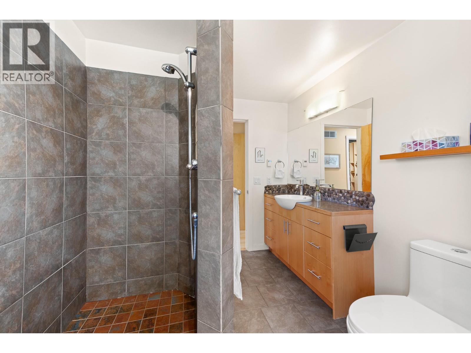3990 June Springs Road, Kelowna, British Columbia  V1W 4E4 - Photo 38 - 10385494