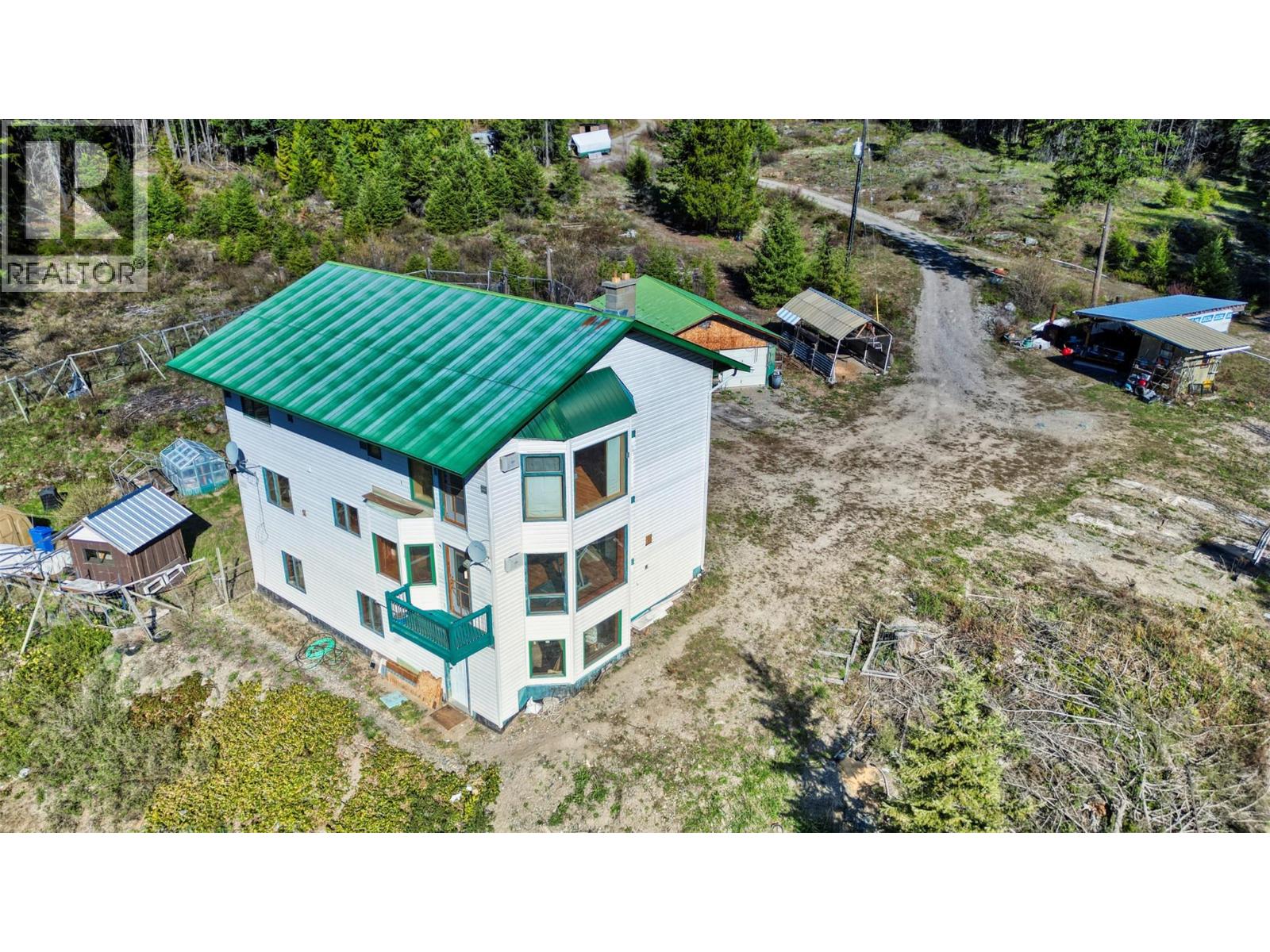 6050 Athelston-Hartford Road, Grand Forks, British Columbia  V0H 1H5 - Photo 2 - 10384333