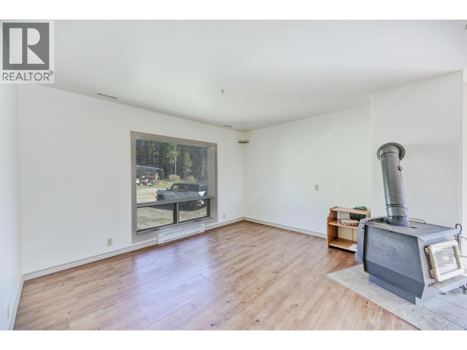 6050 Athelston-Hartford Road, Grand Forks, British Columbia  V0H 1H5 - Photo 6 - 10384333