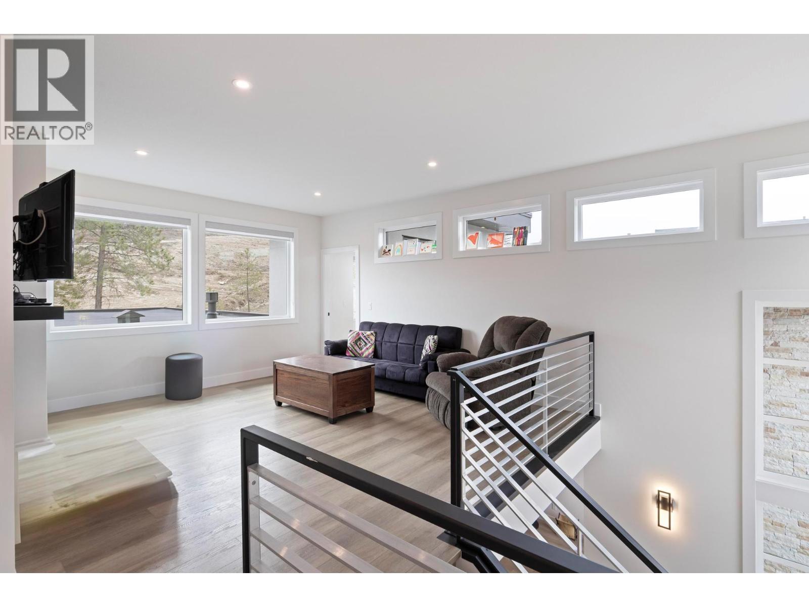 10245 Beacon Hill Drive, Lake Country, British Columbia  V4V 0A9 - Photo 29 - 10385508