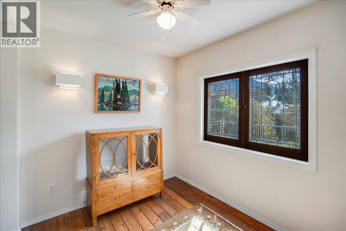501 Arthur Street, Slocan, British Columbia  V0G 2C0 - Photo 13 - 10385478