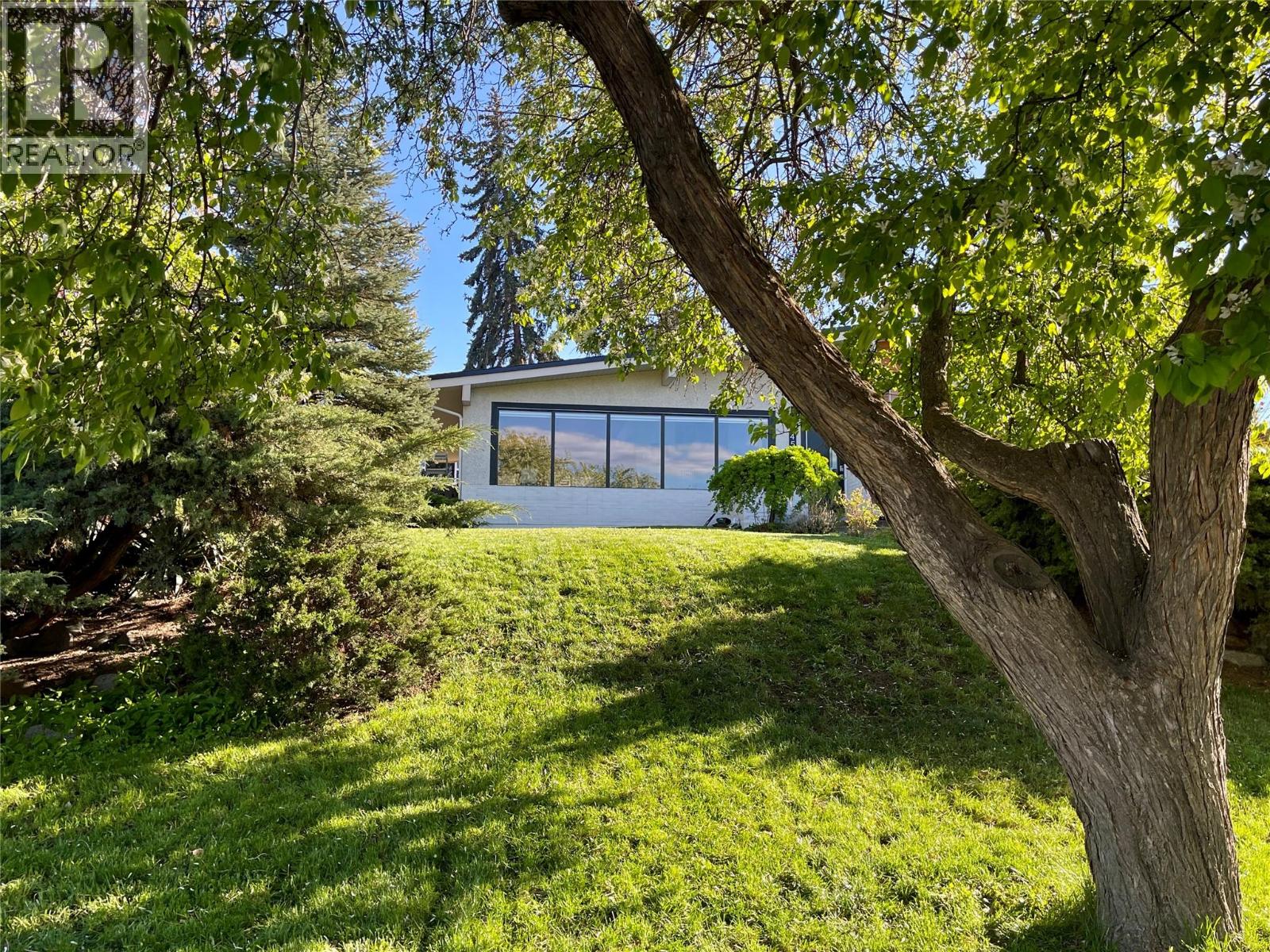 453 Battle Street W, Kamloops, British Columbia  V2C 1H3 - Photo 2 - 10385119
