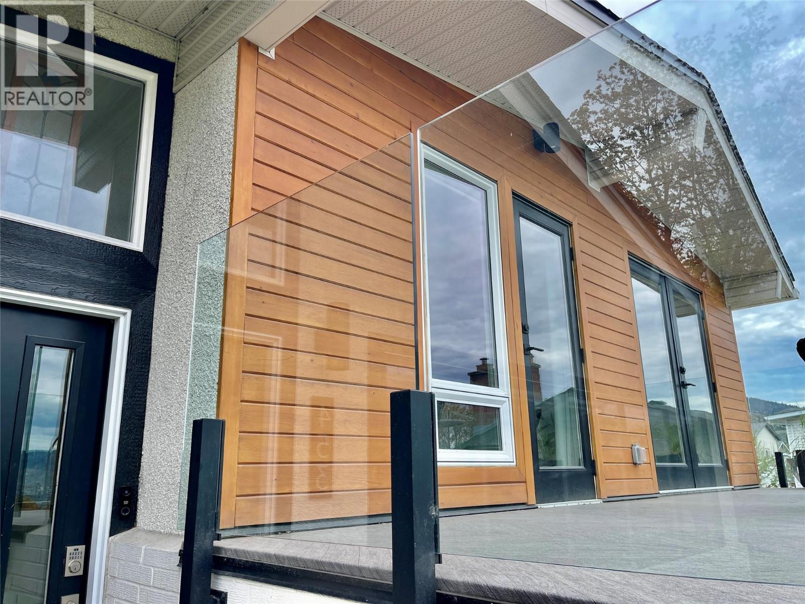 453 Battle Street W, Kamloops, British Columbia  V2C 1H3 - Photo 3 - 10385119