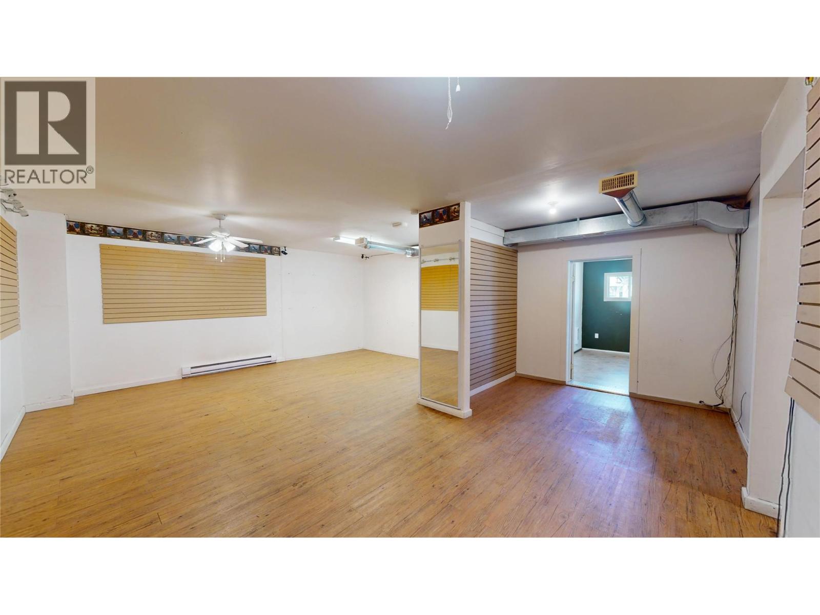 741 20th Avenue N, Cranbrook, British Columbia  V1C 3N4 - Photo 13 - 10385403