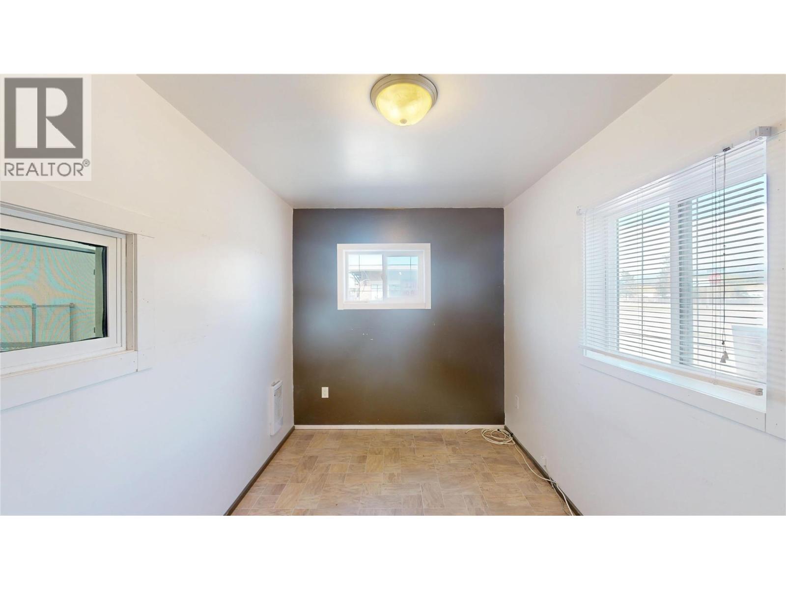 741 20th Avenue N, Cranbrook, British Columbia  V1C 3N4 - Photo 17 - 10385403