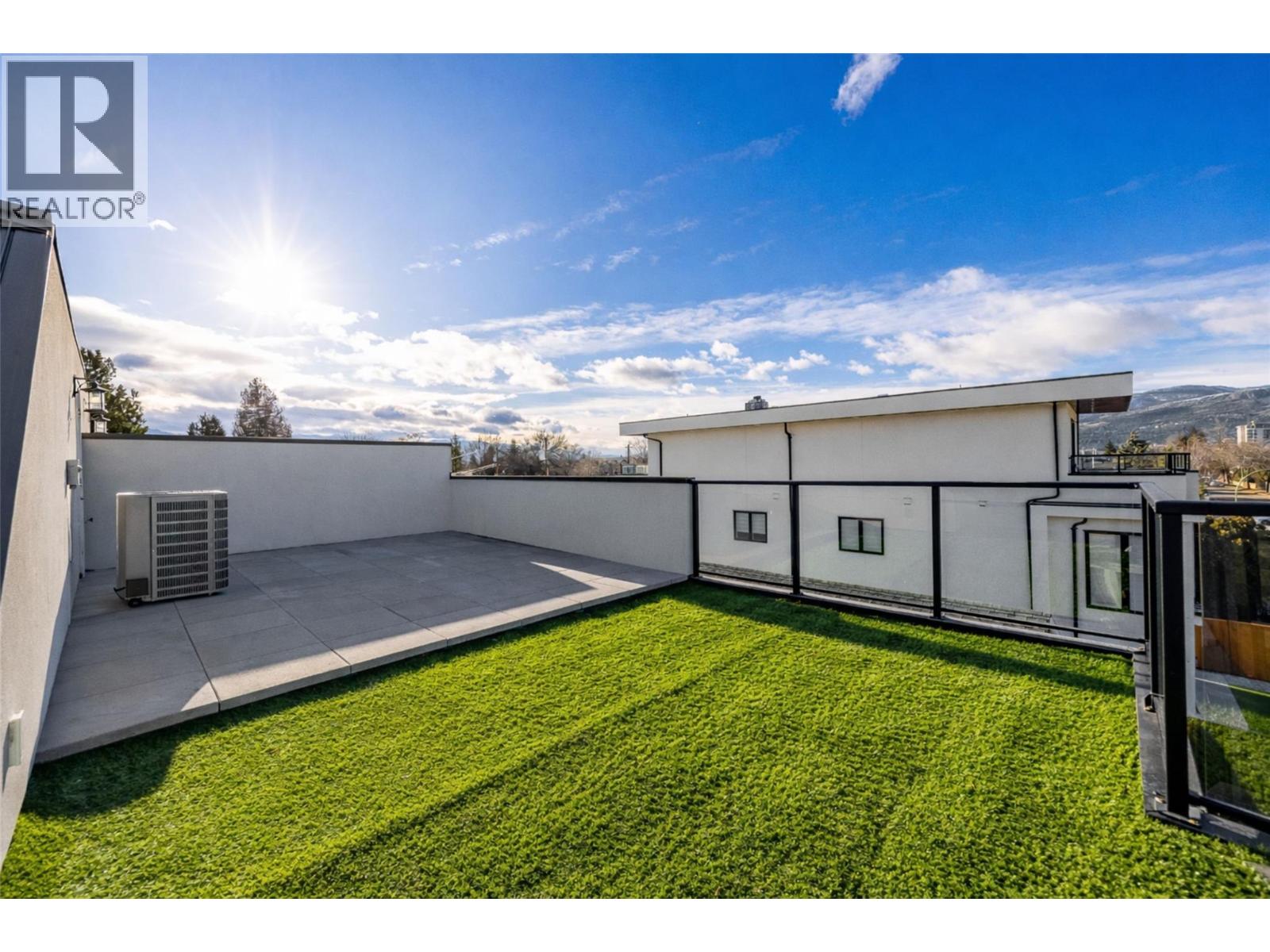 943 Fuller Avenue Unit# 3, Kelowna, British Columbia  V1Y 6X5 - Photo 8 - 10385398