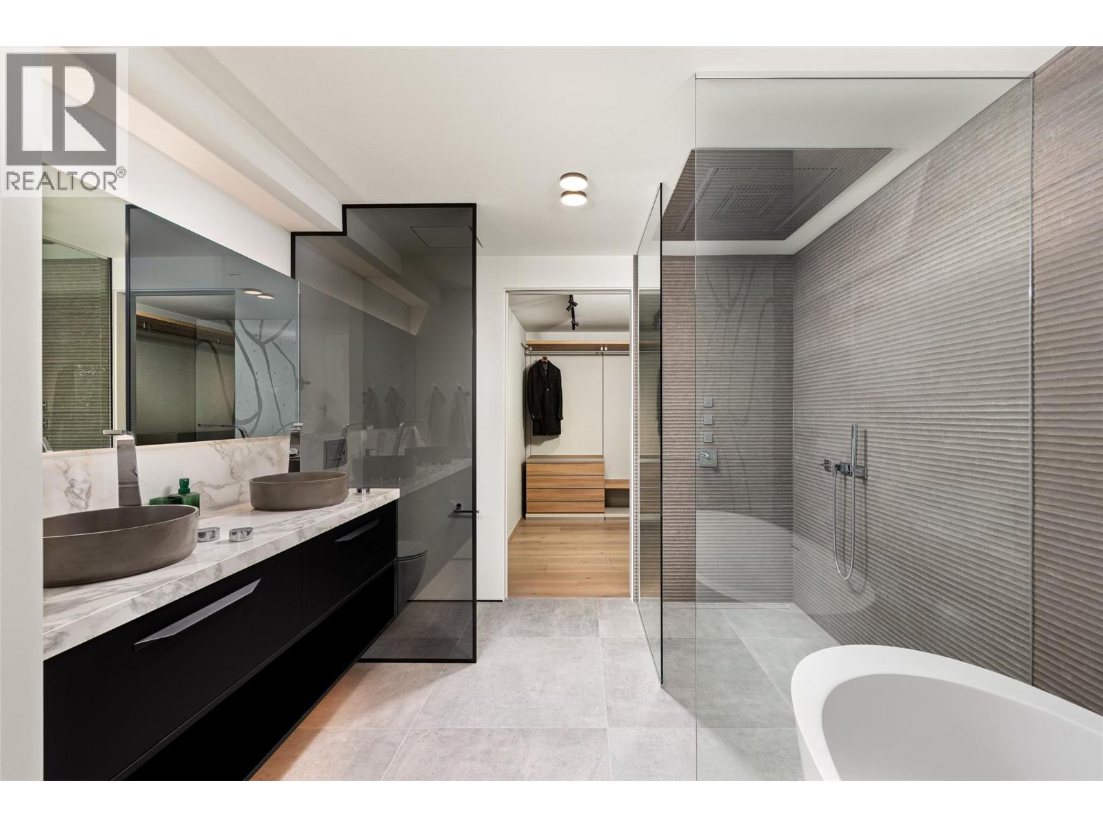 1075 Sunset Drive Unit# Ph1, Kelowna, British Columbia  V1Y 9Y9 - Photo 39 - 10382866