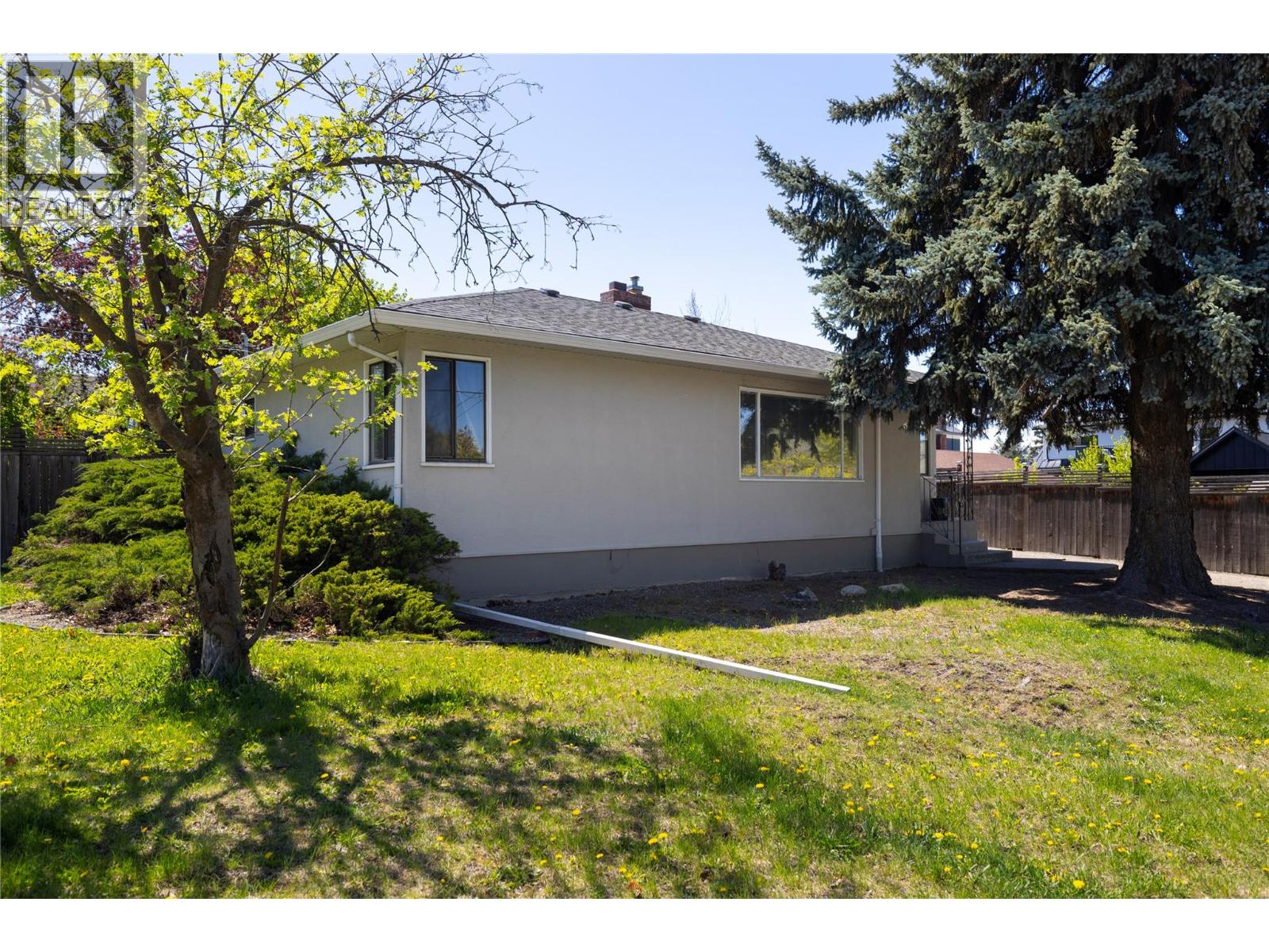 1900 37 Avenue, Vernon, British Columbia  V1T 2W8 - Photo 36 - 10385246