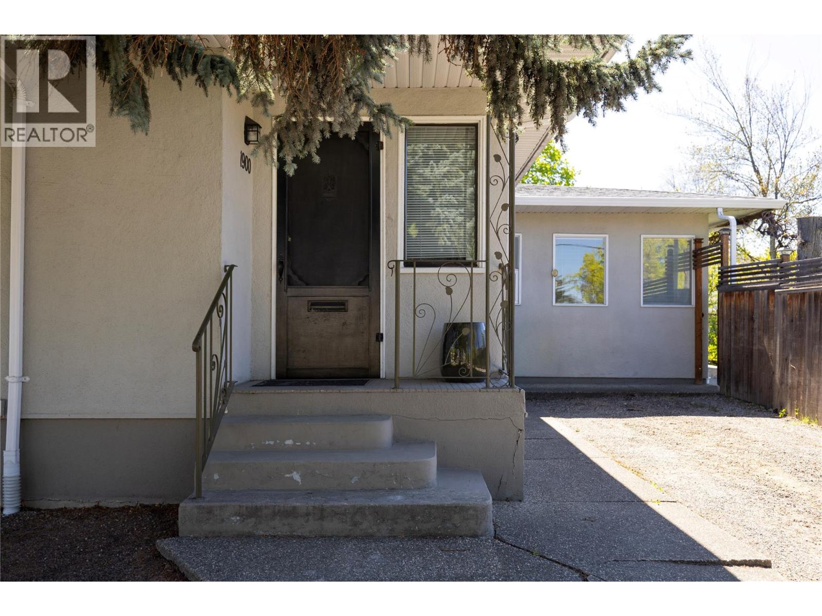 1900 37 Avenue, Vernon, British Columbia  V1T 2W8 - Photo 37 - 10385246