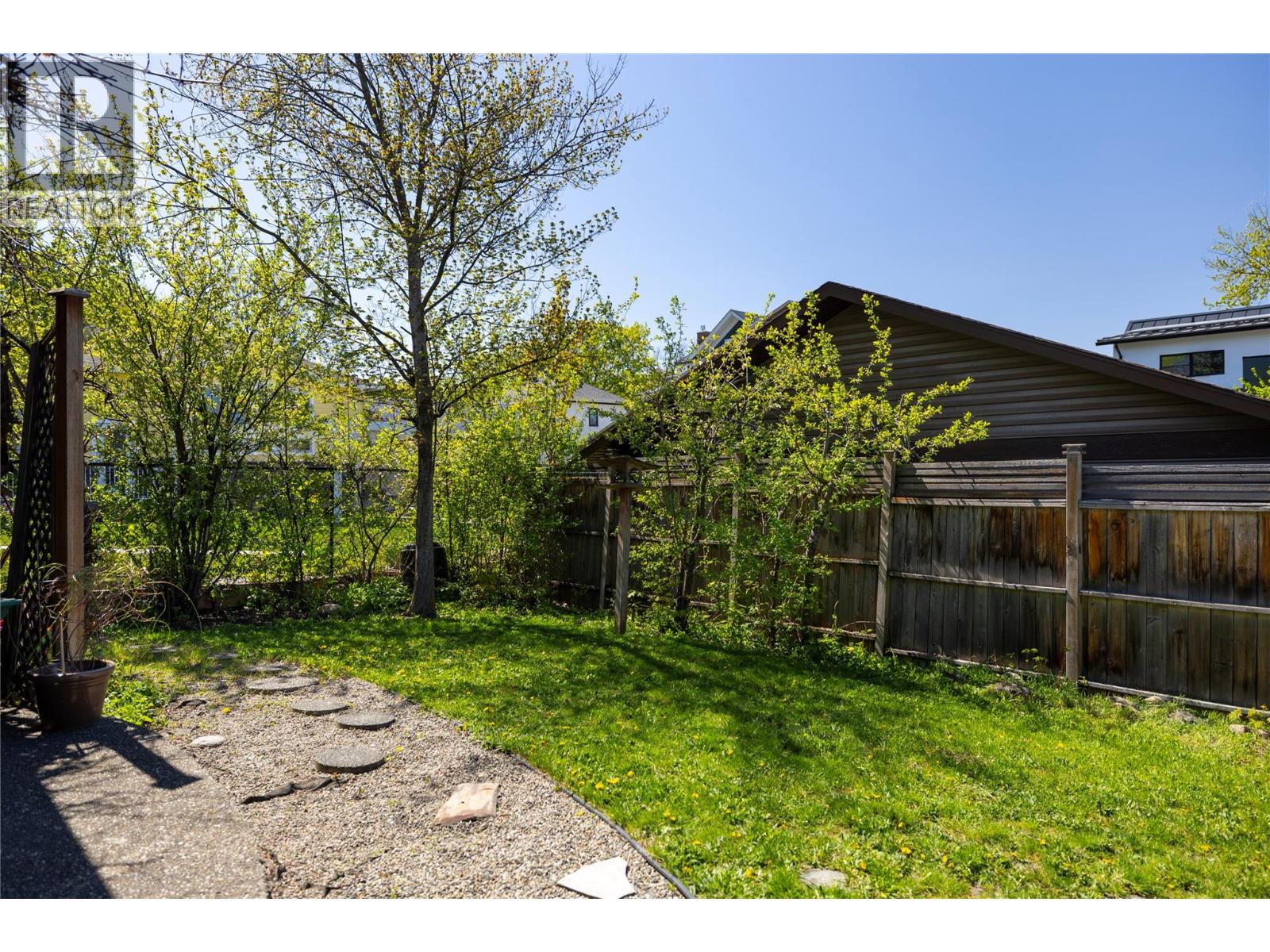 1900 37 Avenue, Vernon, British Columbia  V1T 2W8 - Photo 44 - 10385246