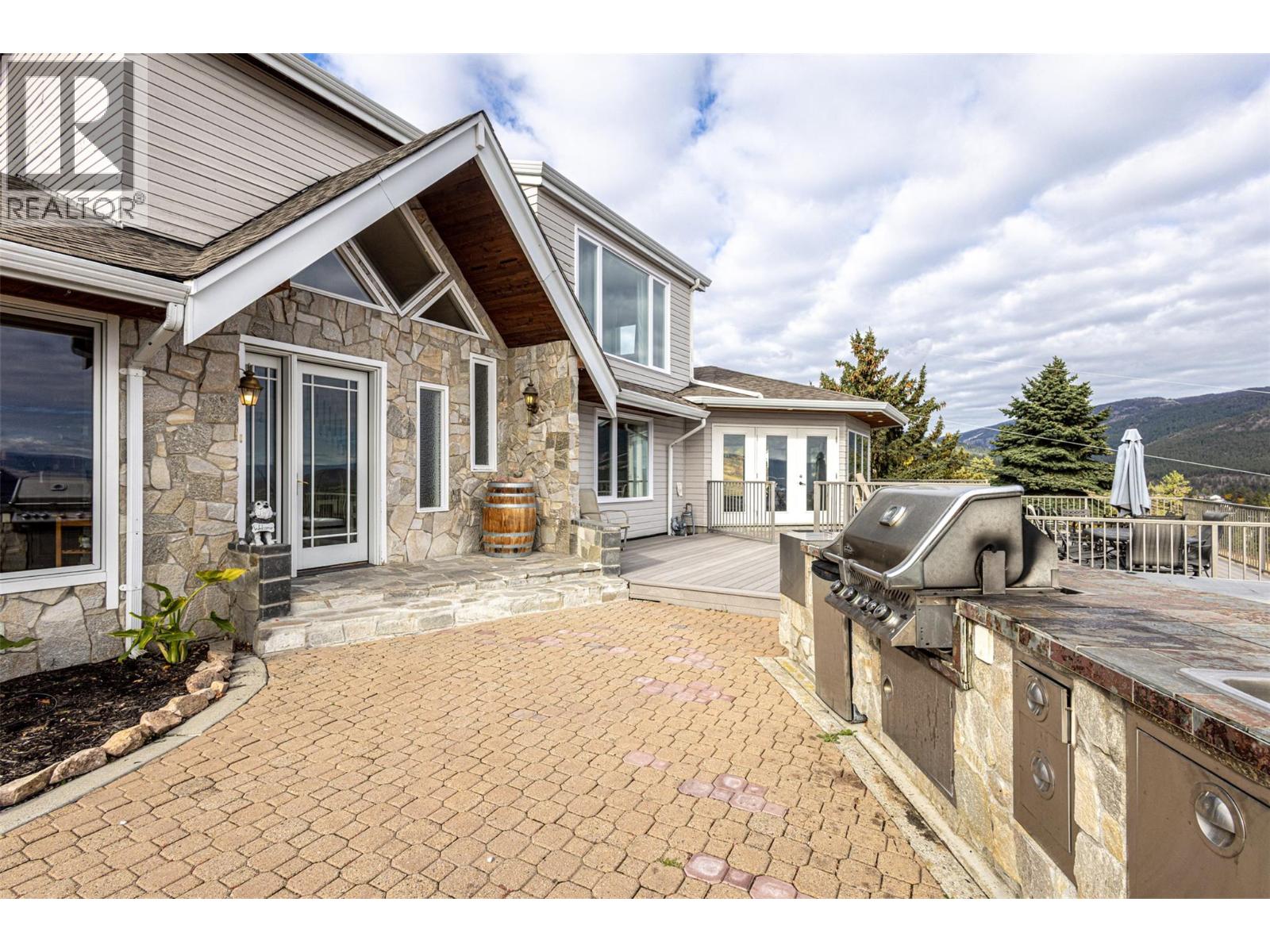 3510 Gates Road, West Kelowna, British Columbia  V4T 1A2 - Photo 2 - 10385589