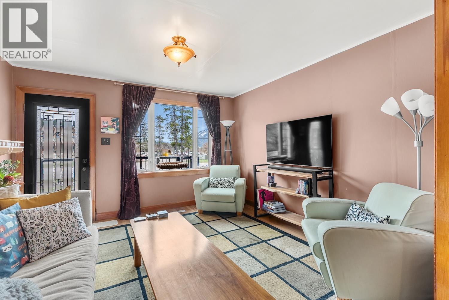 121 Spruce Avenue, Sparwood, British Columbia  V0B 2G0 - Photo 3 - 10385444