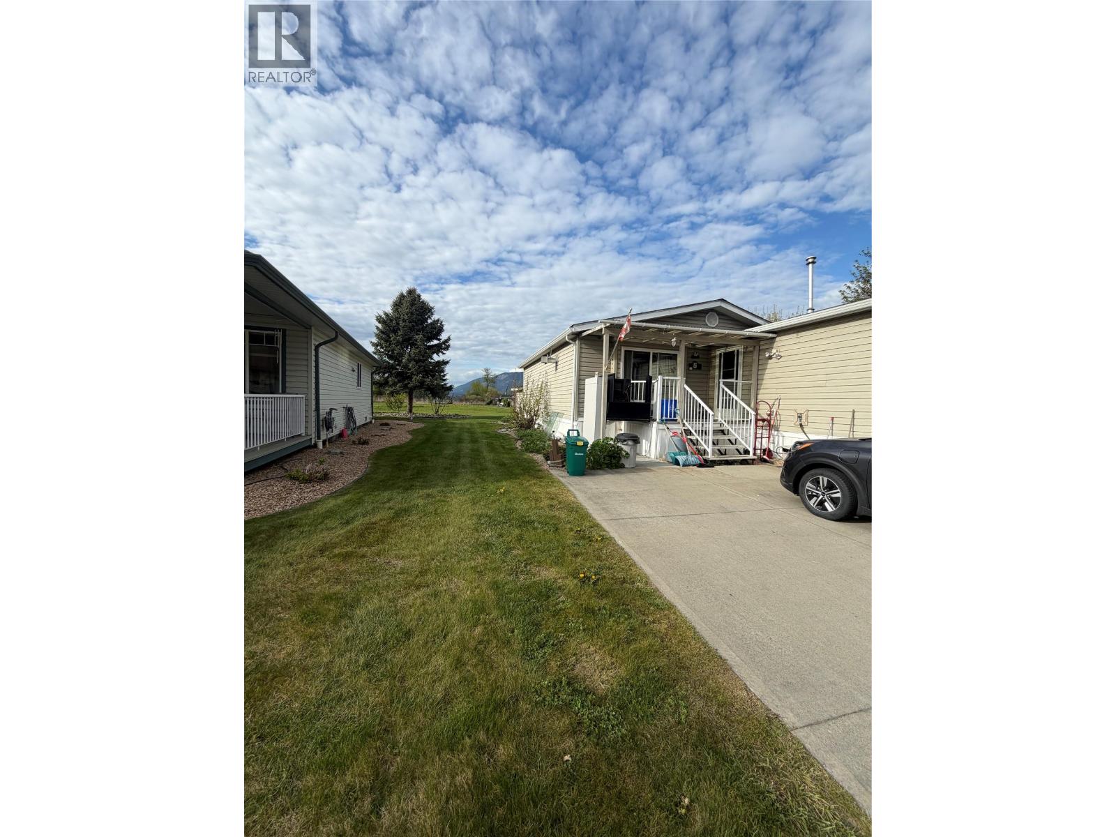 601 Beatty Avenue Nw Unit# 5, Salmon Arm, British Columbia  V1E 3J6 - Photo 5 - 10385429