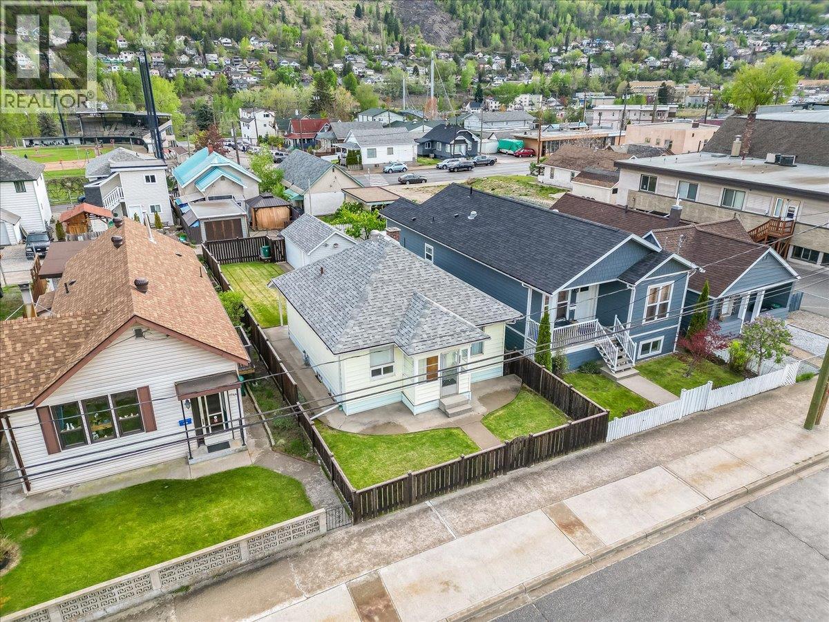 1734 Third Avenue, Trail, British Columbia  V1R 1P9 - Photo 29 - 10385479