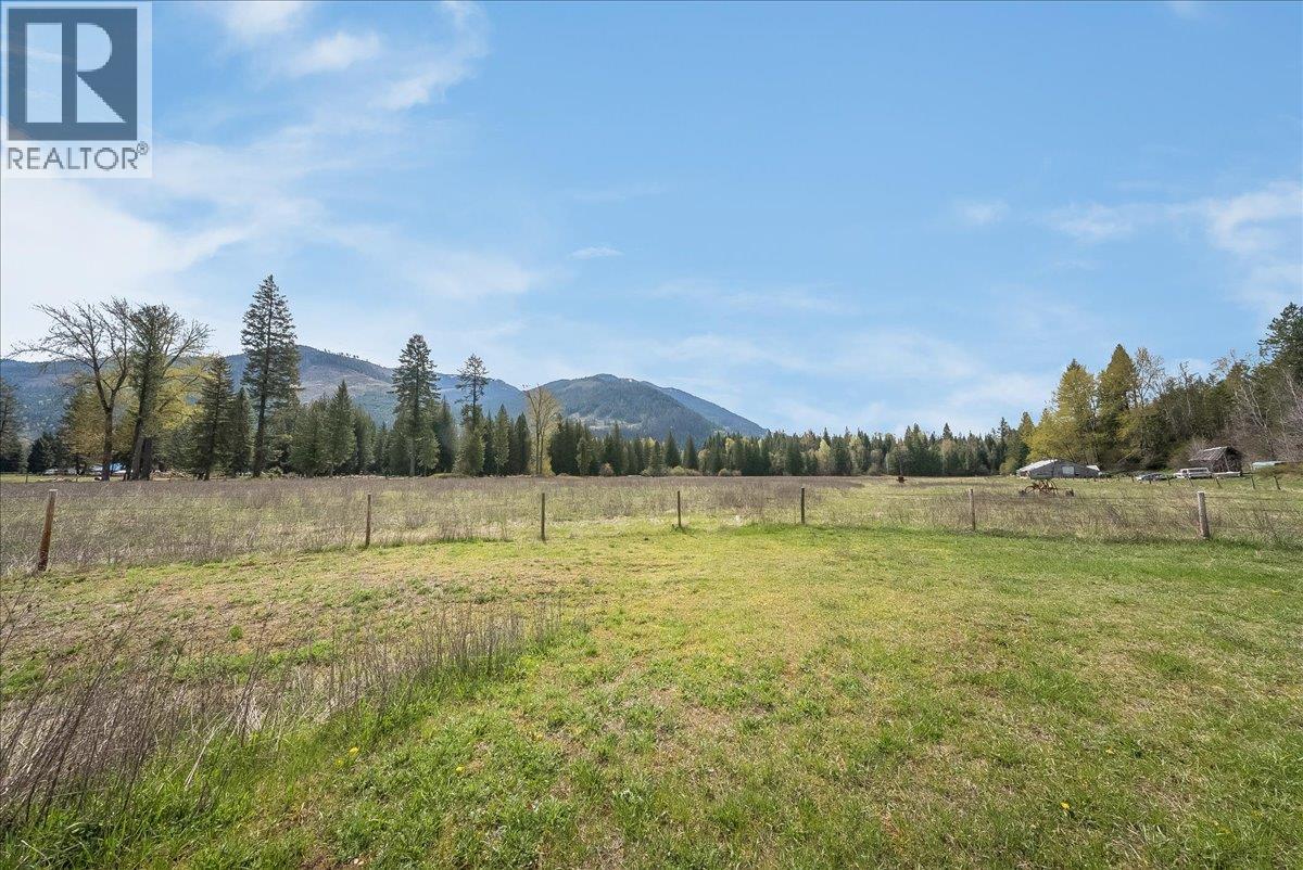 275 Faulkner Road, Fruitvale, British Columbia  V0G 1L0 - Photo 14 - 10385211