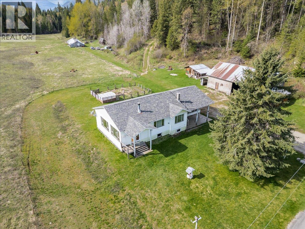 275 Faulkner Road, Fruitvale, British Columbia  V0G 1L0 - Photo 20 - 10385211