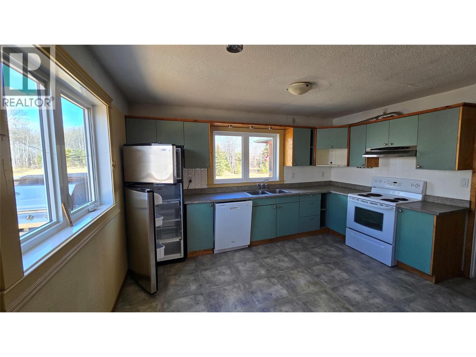 8185 Stuckey Road, Dawson Creek, British Columbia  V0C 1T0 - Photo 12 - 10385607