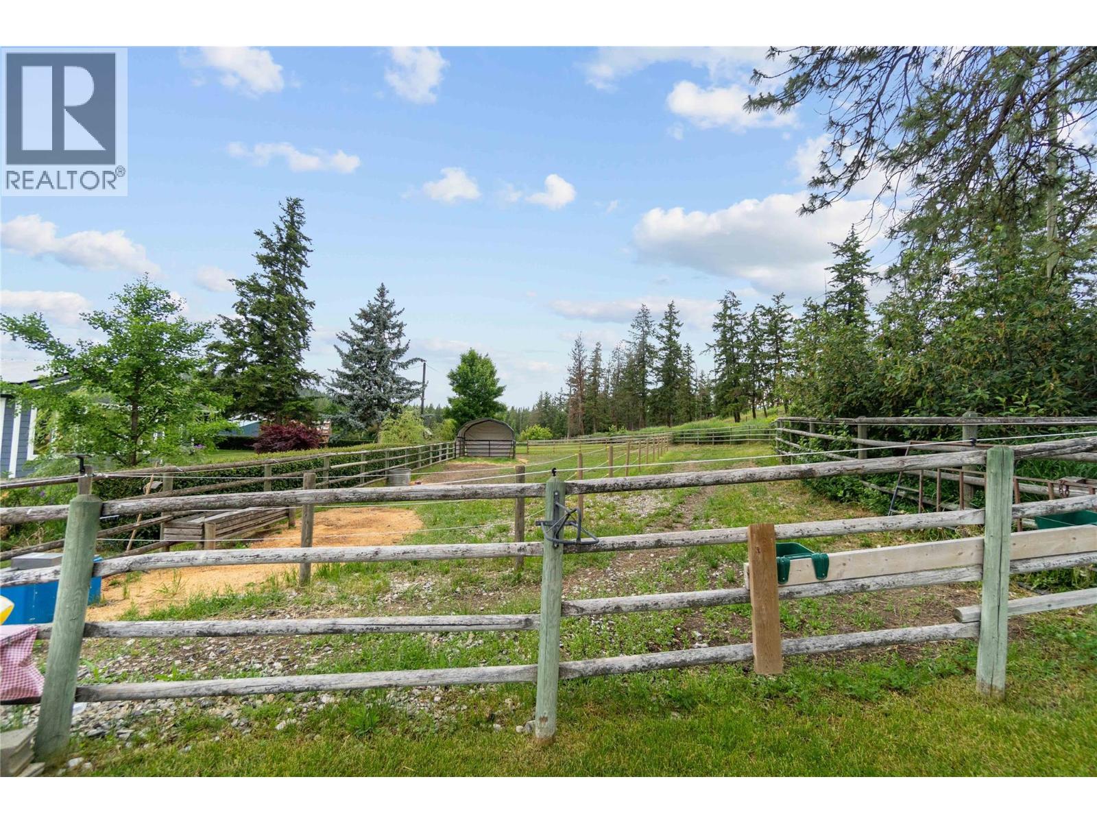 4911 Malpass Road, Armstrong, British Columbia  V4Y 0V5 - Photo 15 - 10385483