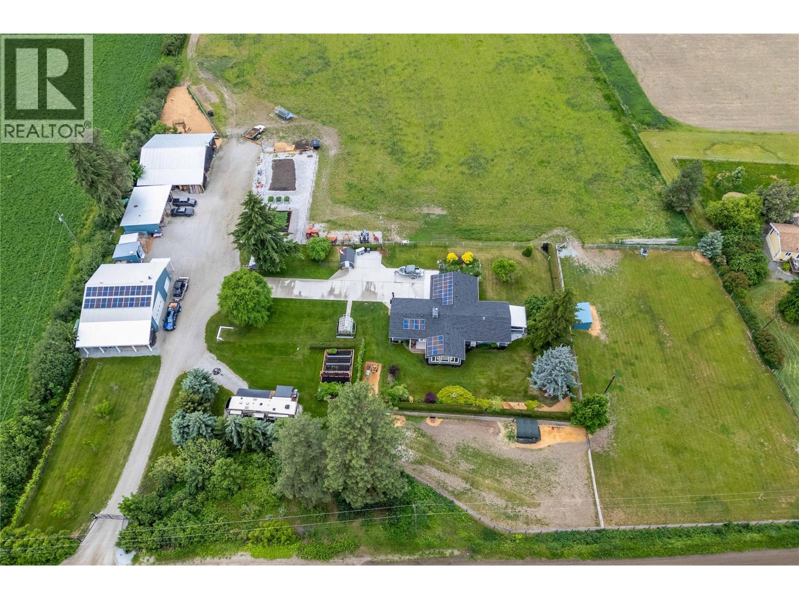 4911 Malpass Road, Armstrong, British Columbia  V4Y 0V5 - Photo 6 - 10385483