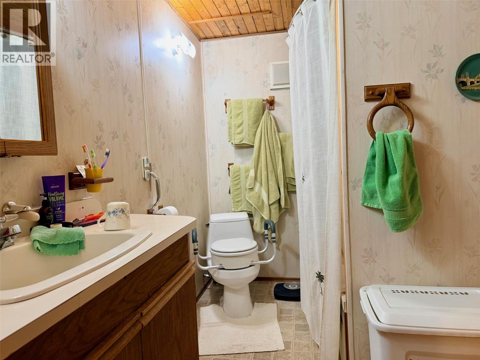 1365 Granary Road, Creston, British Columbia  V0B 1G7 - Photo 23 - 10384688