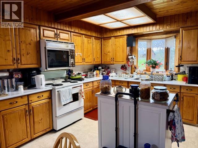 1365 Granary Road, Creston, British Columbia  V0B 1G7 - Photo 3 - 10384688