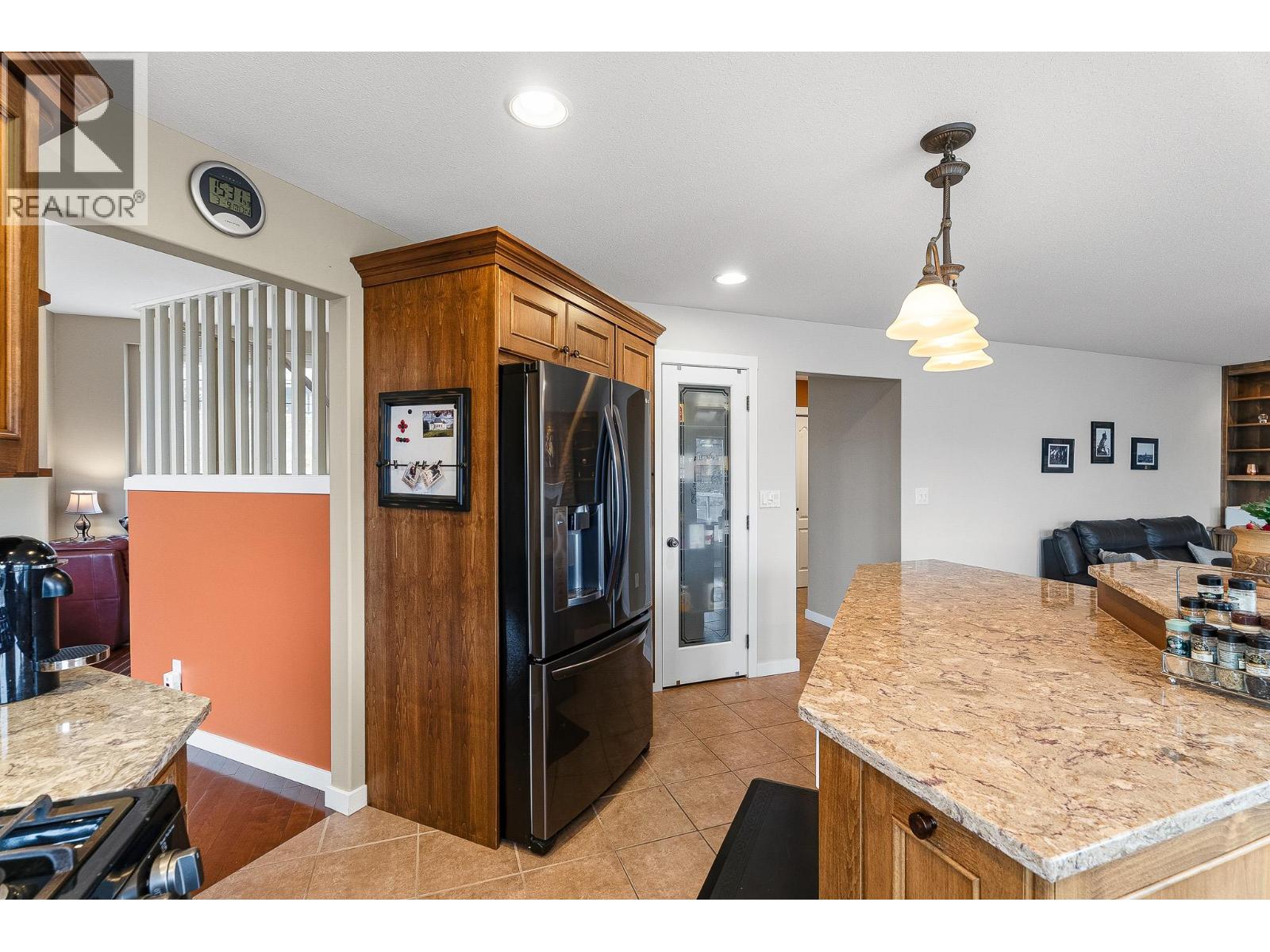 1872 Red Tail Crescent, Kamloops, British Columbia  V2B 8S9 - Photo 21 - 10385614