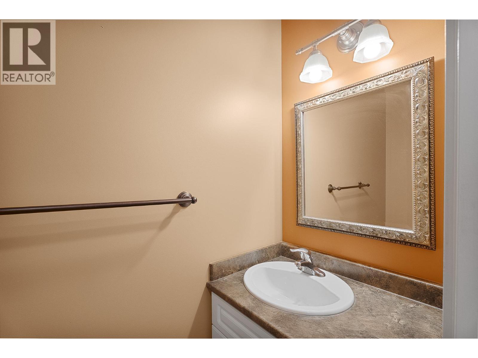 1872 Red Tail Crescent, Kamloops, British Columbia  V2B 8S9 - Photo 32 - 10385614