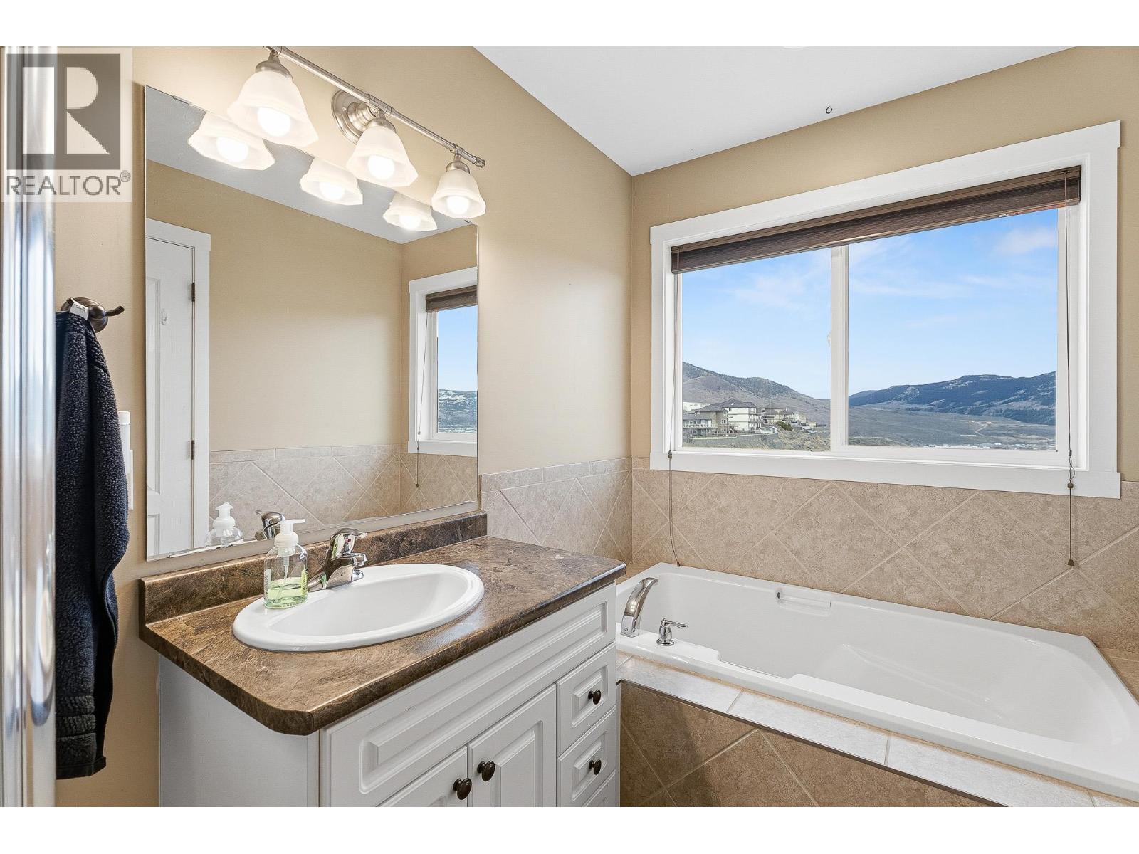 1872 Red Tail Crescent, Kamloops, British Columbia  V2B 8S9 - Photo 44 - 10385614