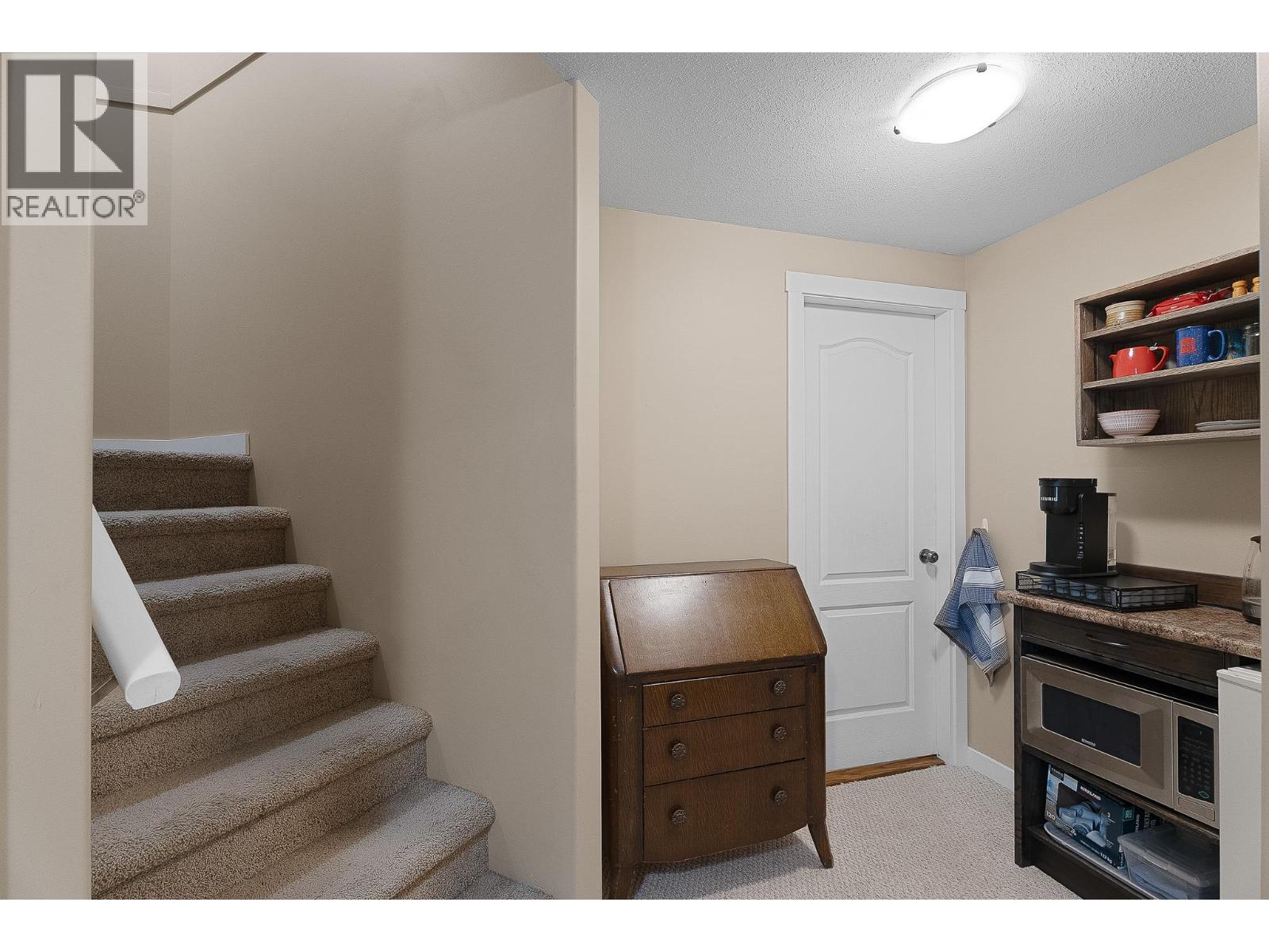 1872 Red Tail Crescent, Kamloops, British Columbia  V2B 8S9 - Photo 49 - 10385614
