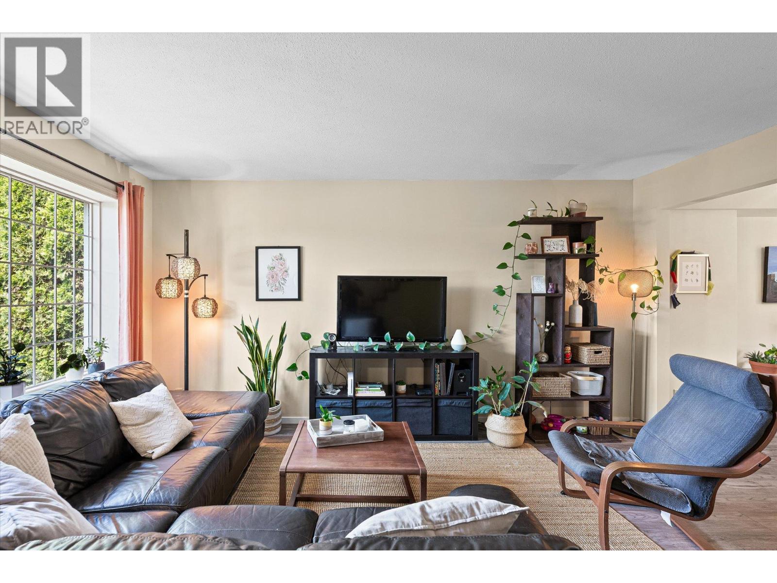 1170 Wintergreen Crescent, Kelowna, British Columbia  V1W 3V8 - Photo 2 - 10385550