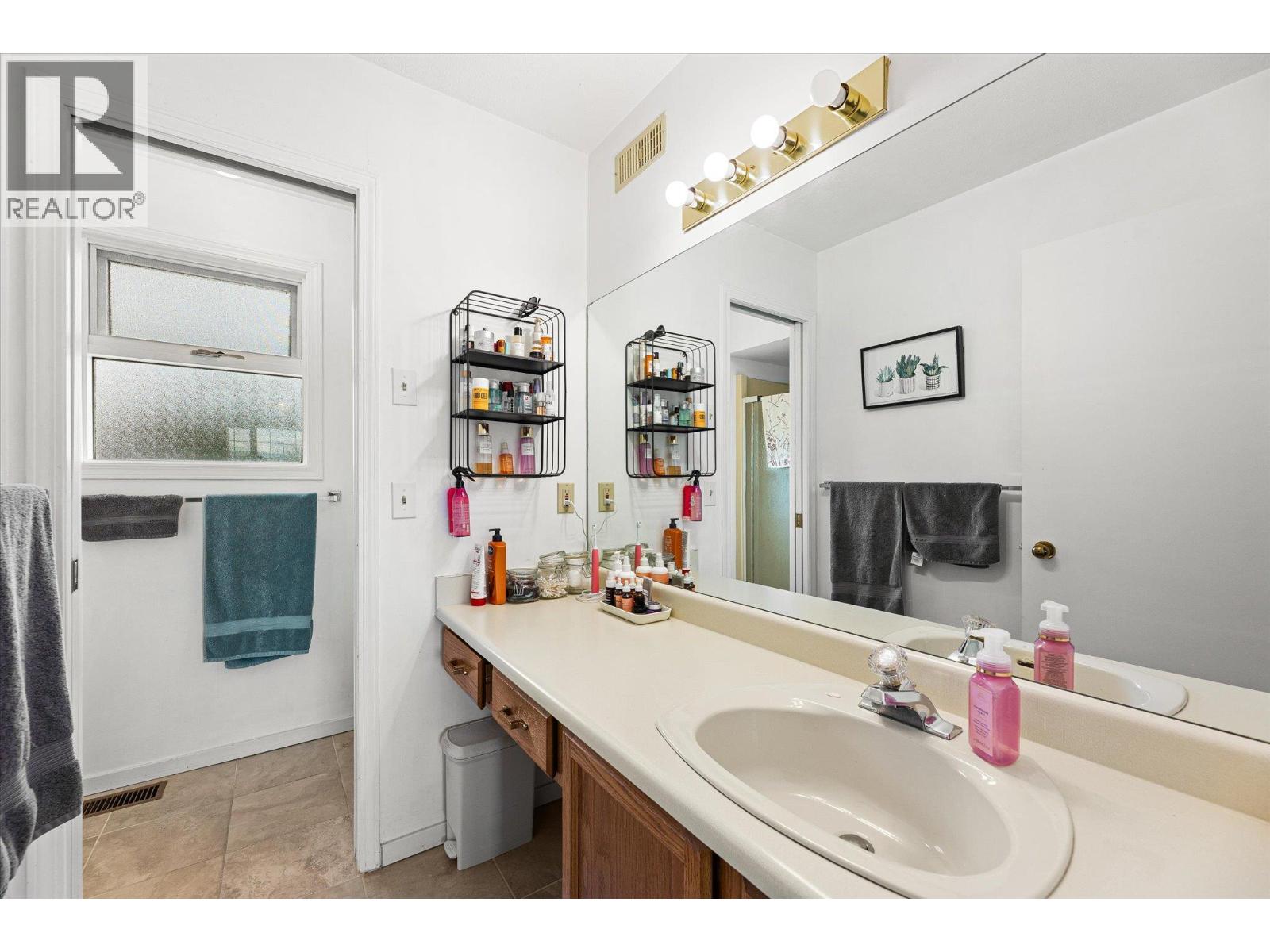 1170 Wintergreen Crescent, Kelowna, British Columbia  V1W 3V8 - Photo 28 - 10385550