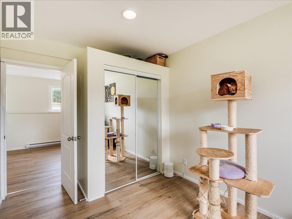 6810 & 6814 Brooks Road, Appledale, British Columbia  V0G 2J0 - Photo 40 - 10384102