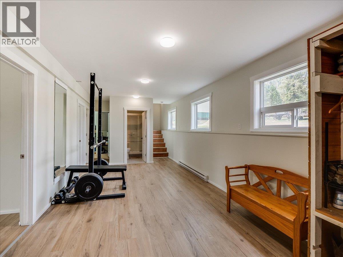 6810 & 6814 Brooks Road, Appledale, British Columbia  V0G 2J0 - Photo 45 - 10384102