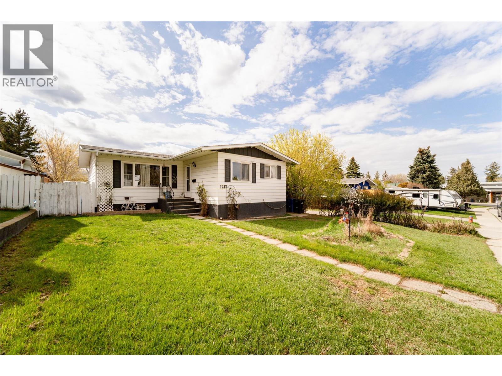 1213 10th Avenue S, cranbrook, British Columbia