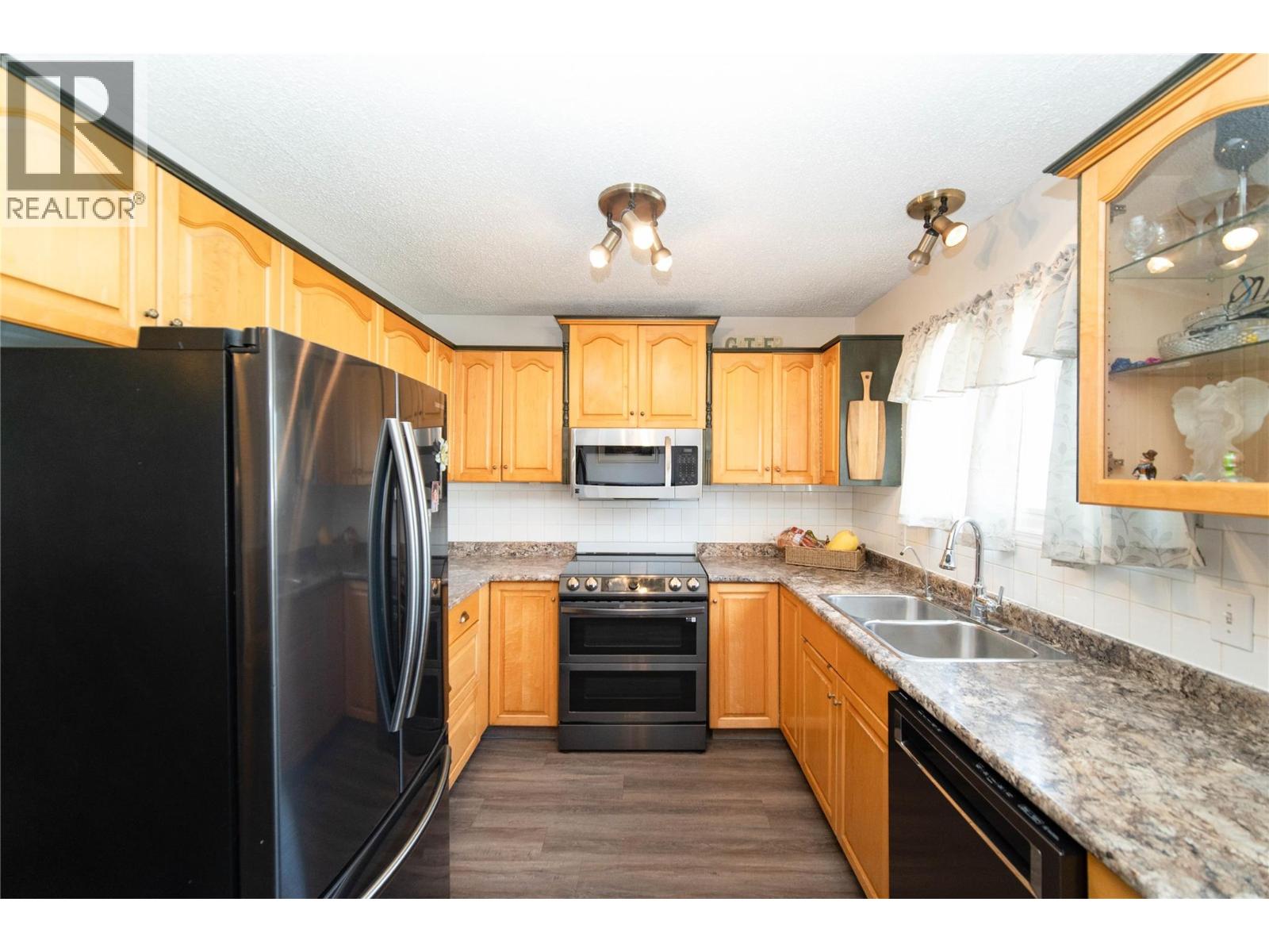 1213 10th Avenue S, Cranbrook, British Columbia  V1C 2N7 - Photo 13 - 10385587