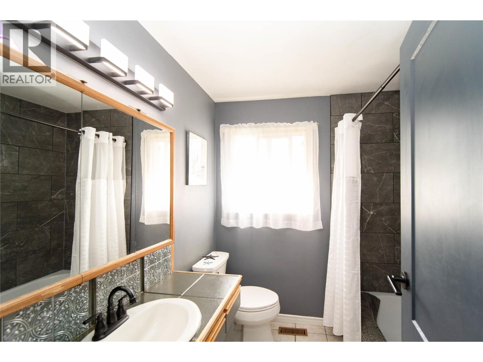 1213 10th Avenue S, Cranbrook, British Columbia  V1C 2N7 - Photo 20 - 10385587