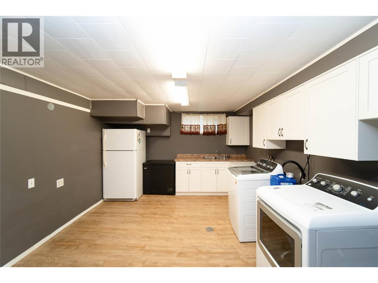 1213 10th Avenue S, Cranbrook, British Columbia  V1C 2N7 - Photo 27 - 10385587
