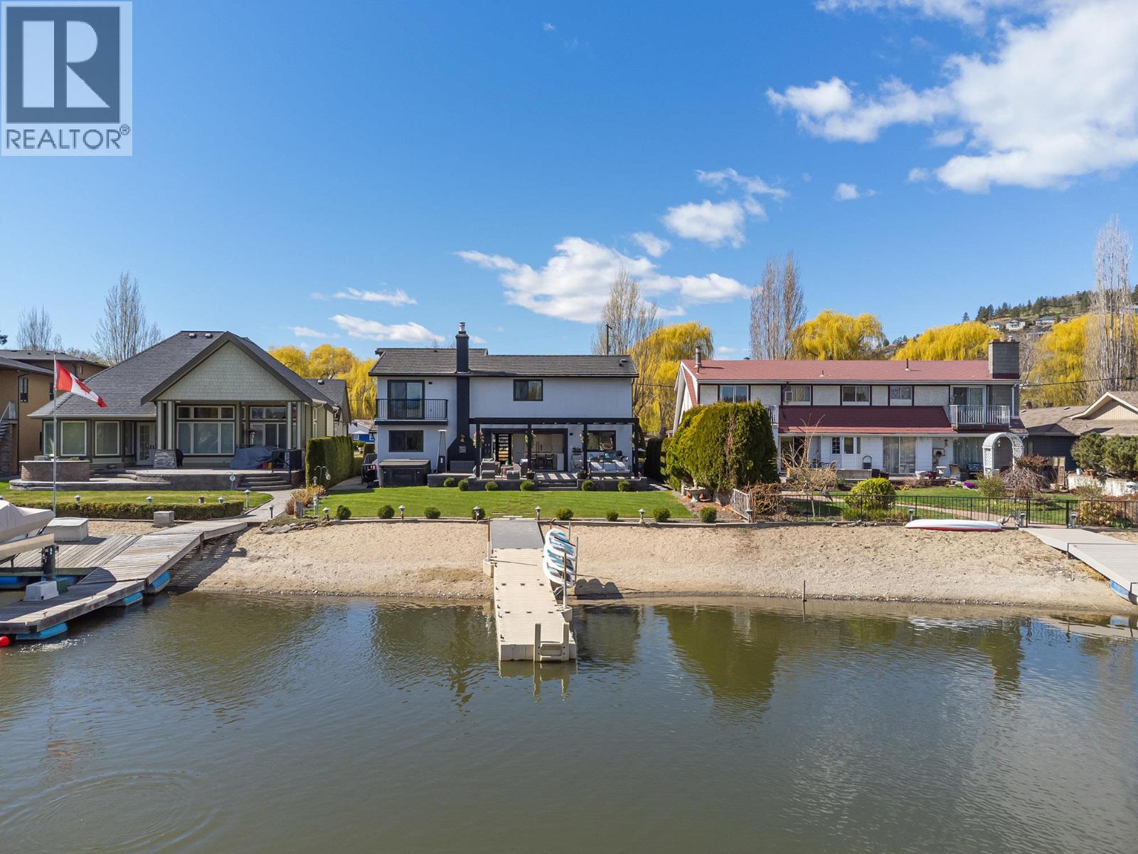 1404 Green Bay Road, west kelowna, British Columbia