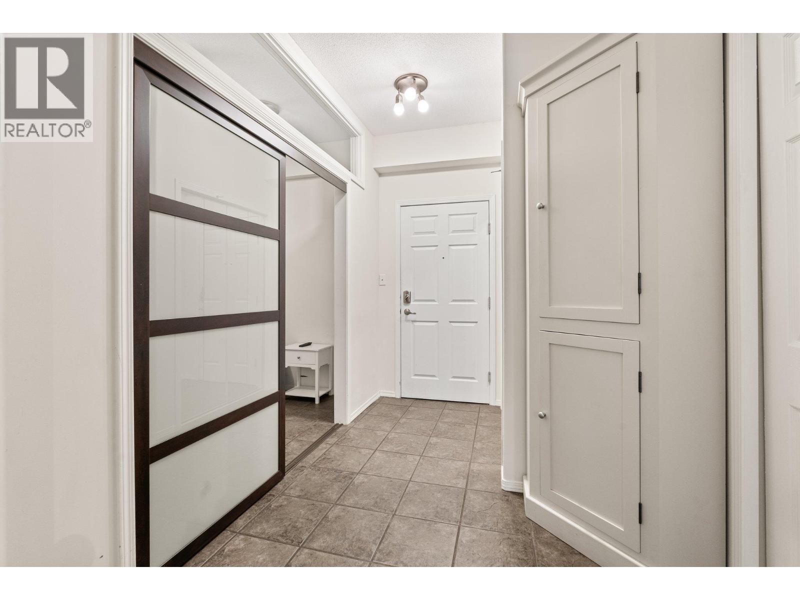 1128 Sunset Drive Unit# 303, Kelowna, British Columbia  V1Y 9W7 - Photo 6 - 10385474