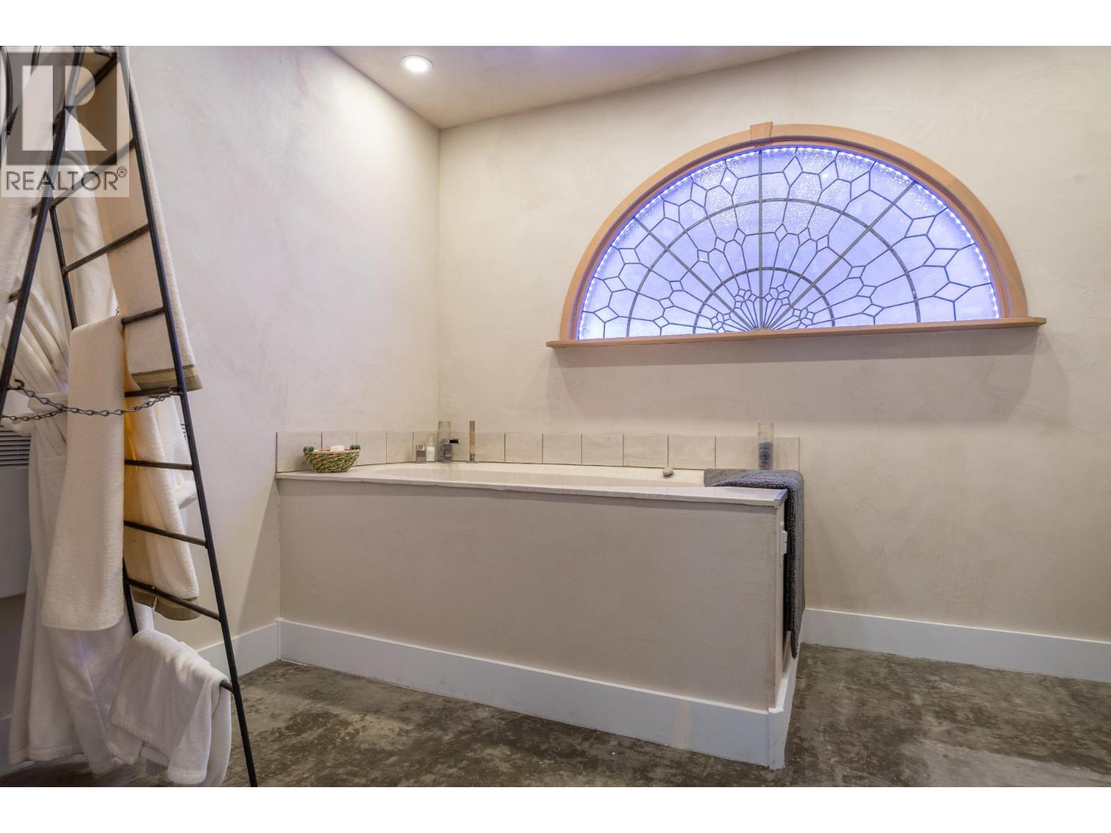 8751 6 Highway, Silverton, British Columbia  V9G 1S0 - Photo 46 - 10385120