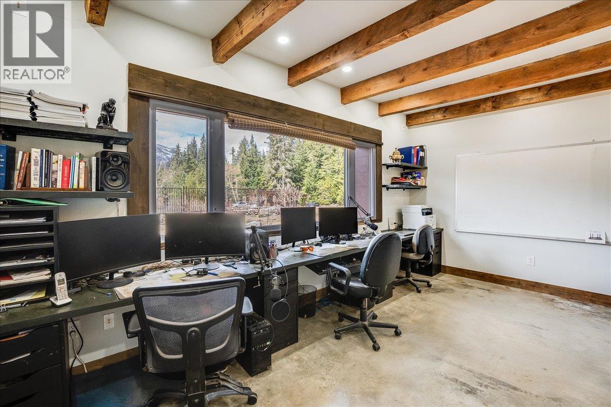8751 6 Highway, Silverton, British Columbia  V9G 1S0 - Photo 48 - 10385120