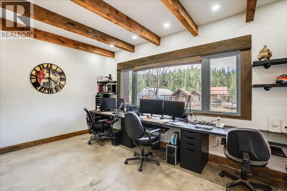 8751 6 Highway, Silverton, British Columbia  V9G 1S0 - Photo 49 - 10385120