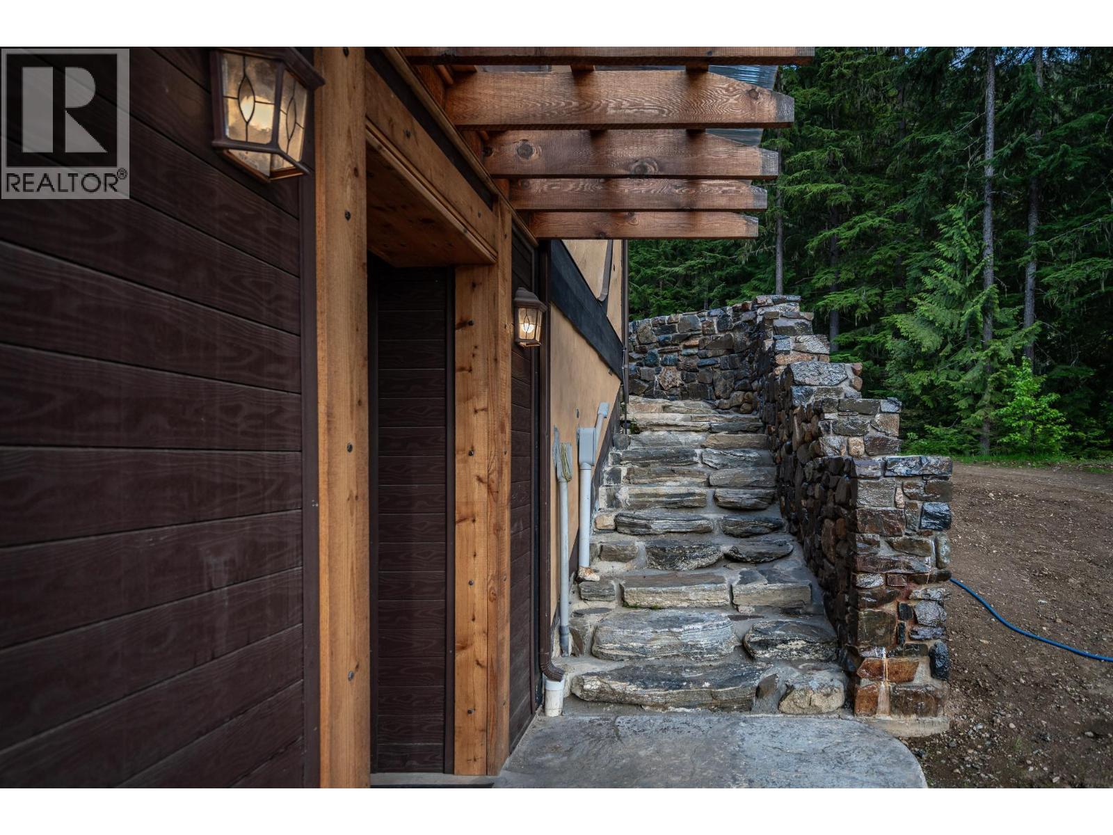 8751 6 Highway, Silverton, British Columbia  V9G 1S0 - Photo 56 - 10385120