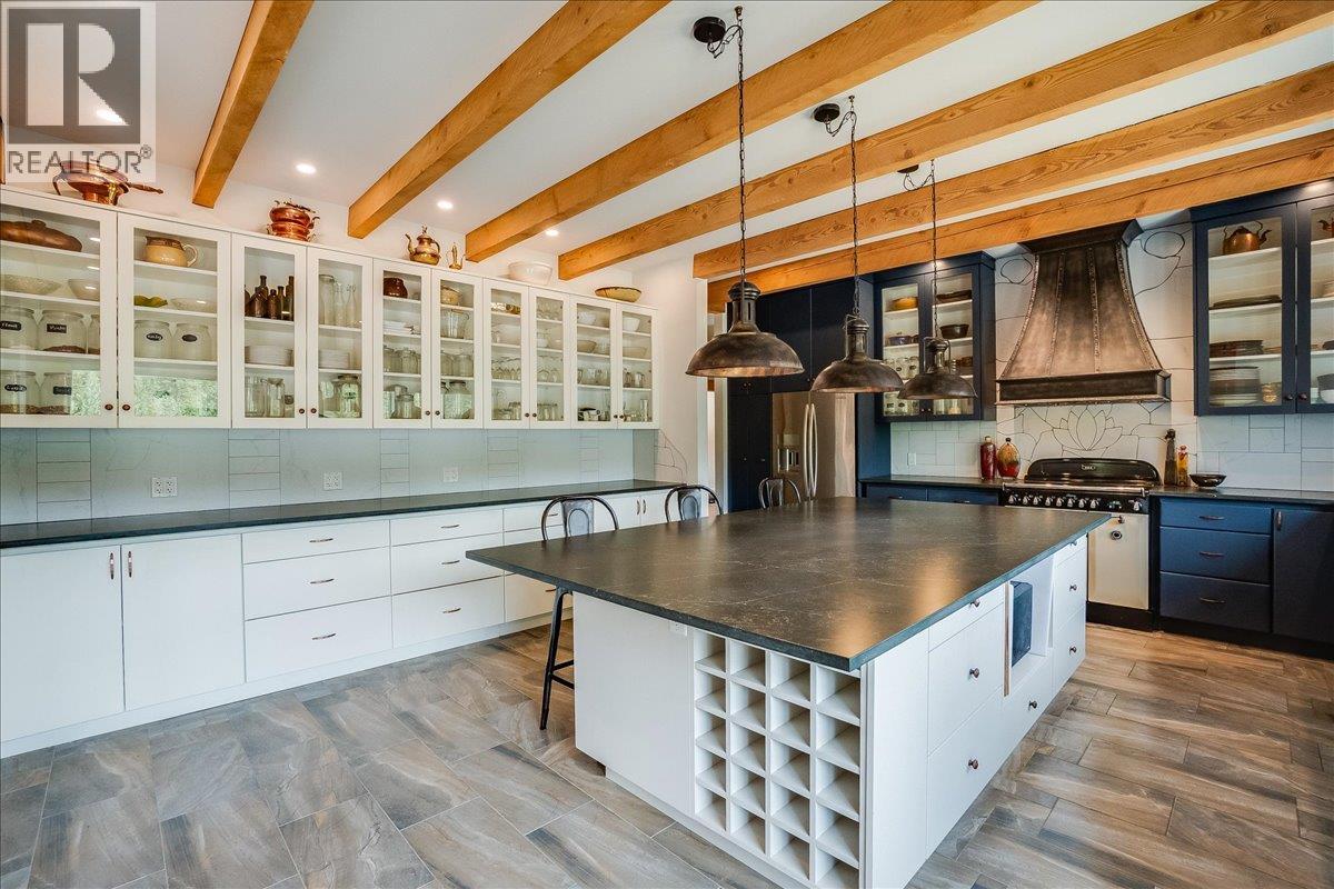 8751 6 Highway, Silverton, British Columbia  V9G 1S0 - Photo 6 - 10385120