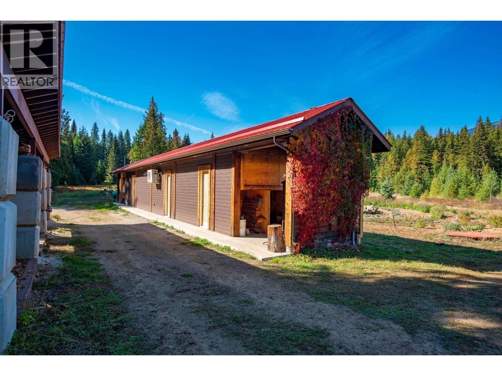8751 6 Highway, Silverton, British Columbia  V9G 1S0 - Photo 68 - 10385120