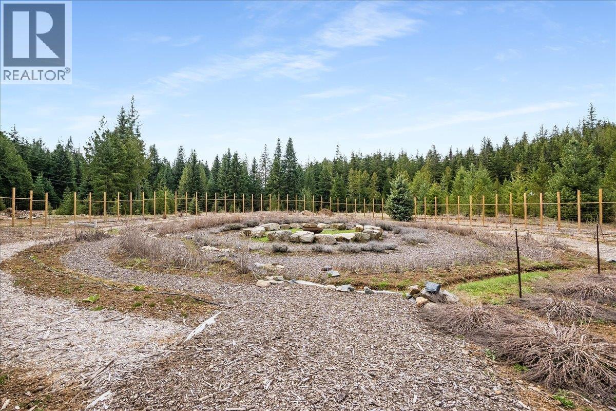 8751 6 Highway, Silverton, British Columbia  V9G 1S0 - Photo 77 - 10385120