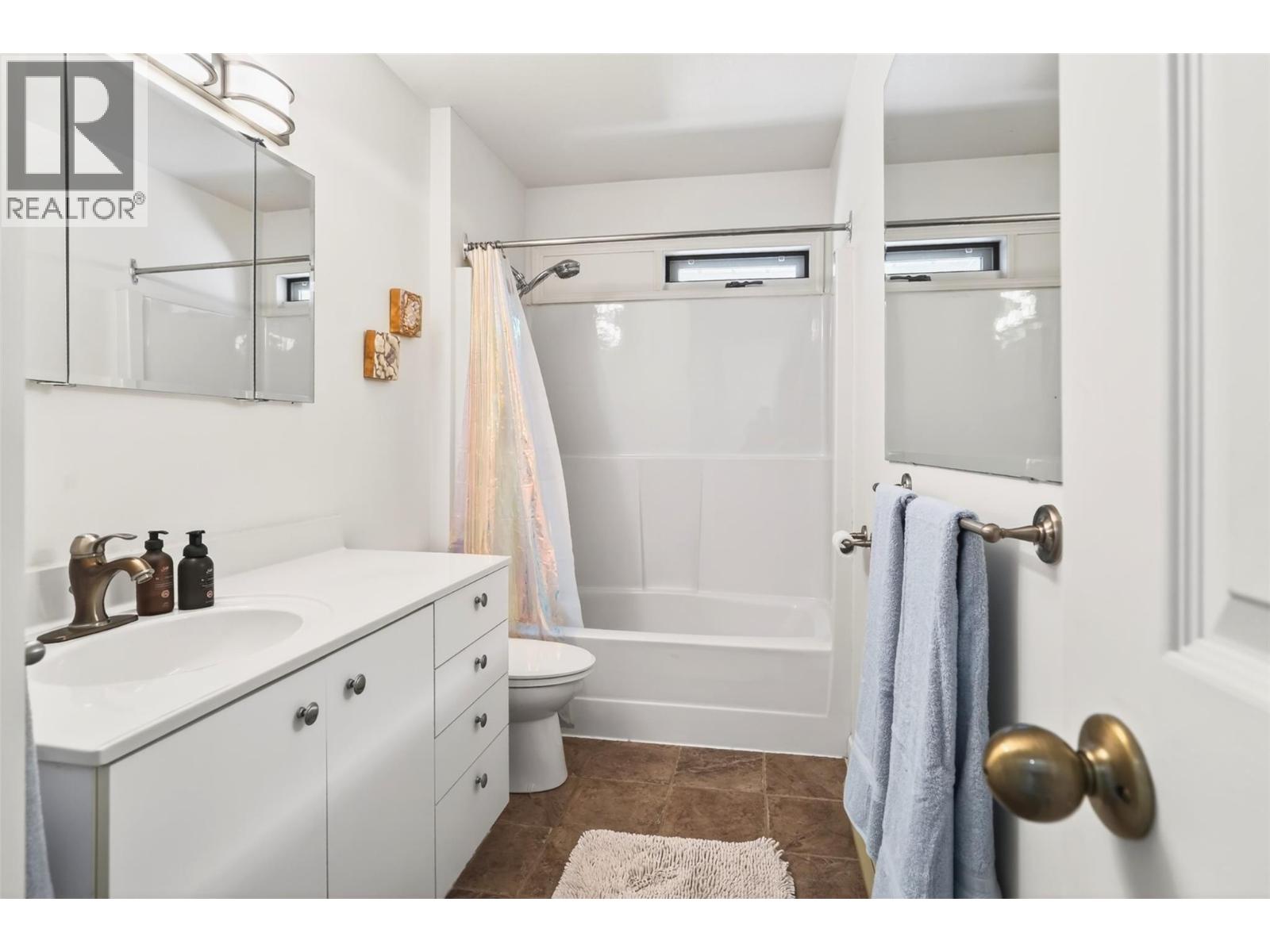 4570 3a Highway, Nelson, British Columbia  V1L 6N3 - Photo 40 - 10381437