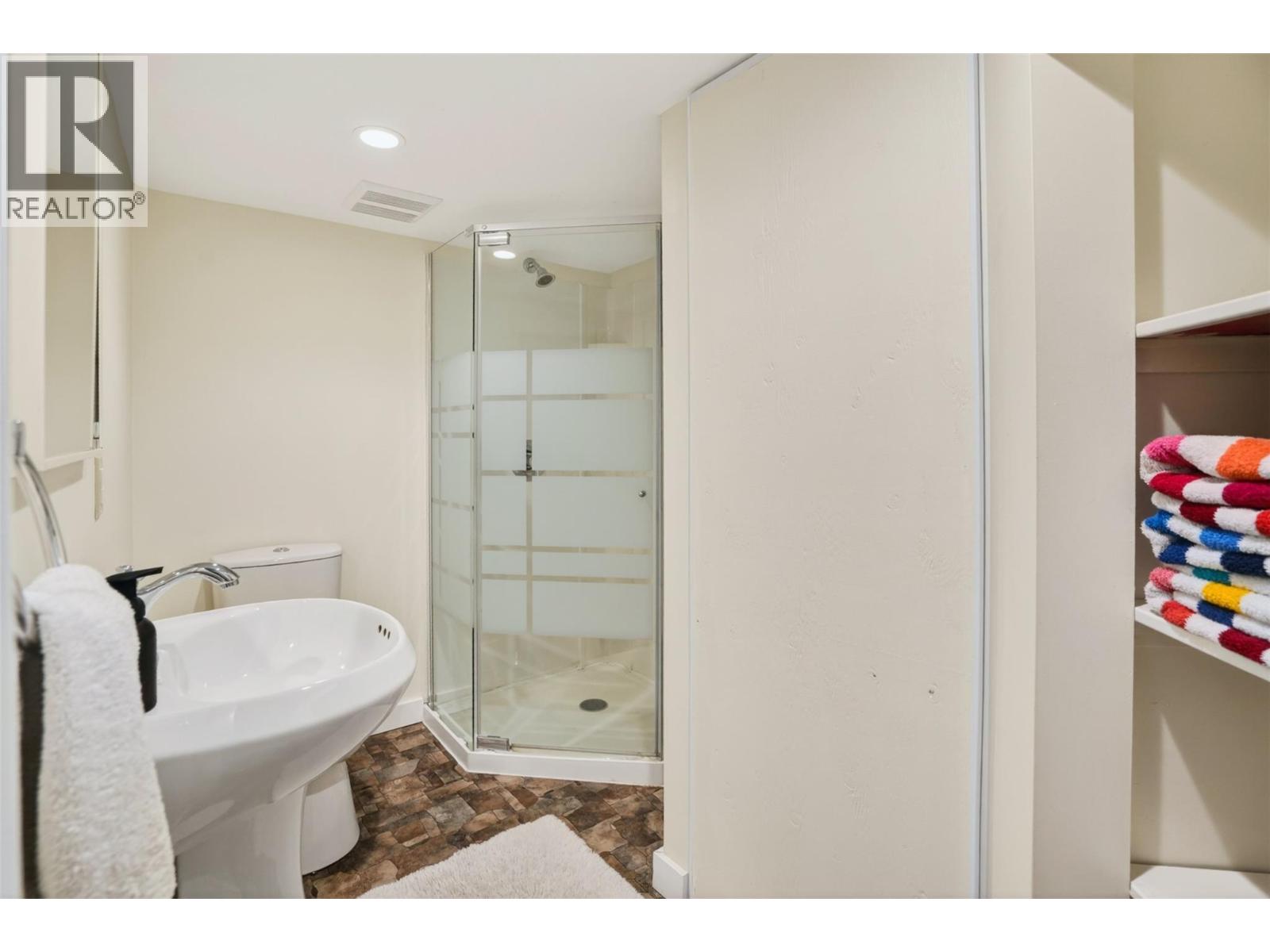 4570 3a Highway, Nelson, British Columbia  V1L 6N3 - Photo 46 - 10381437
